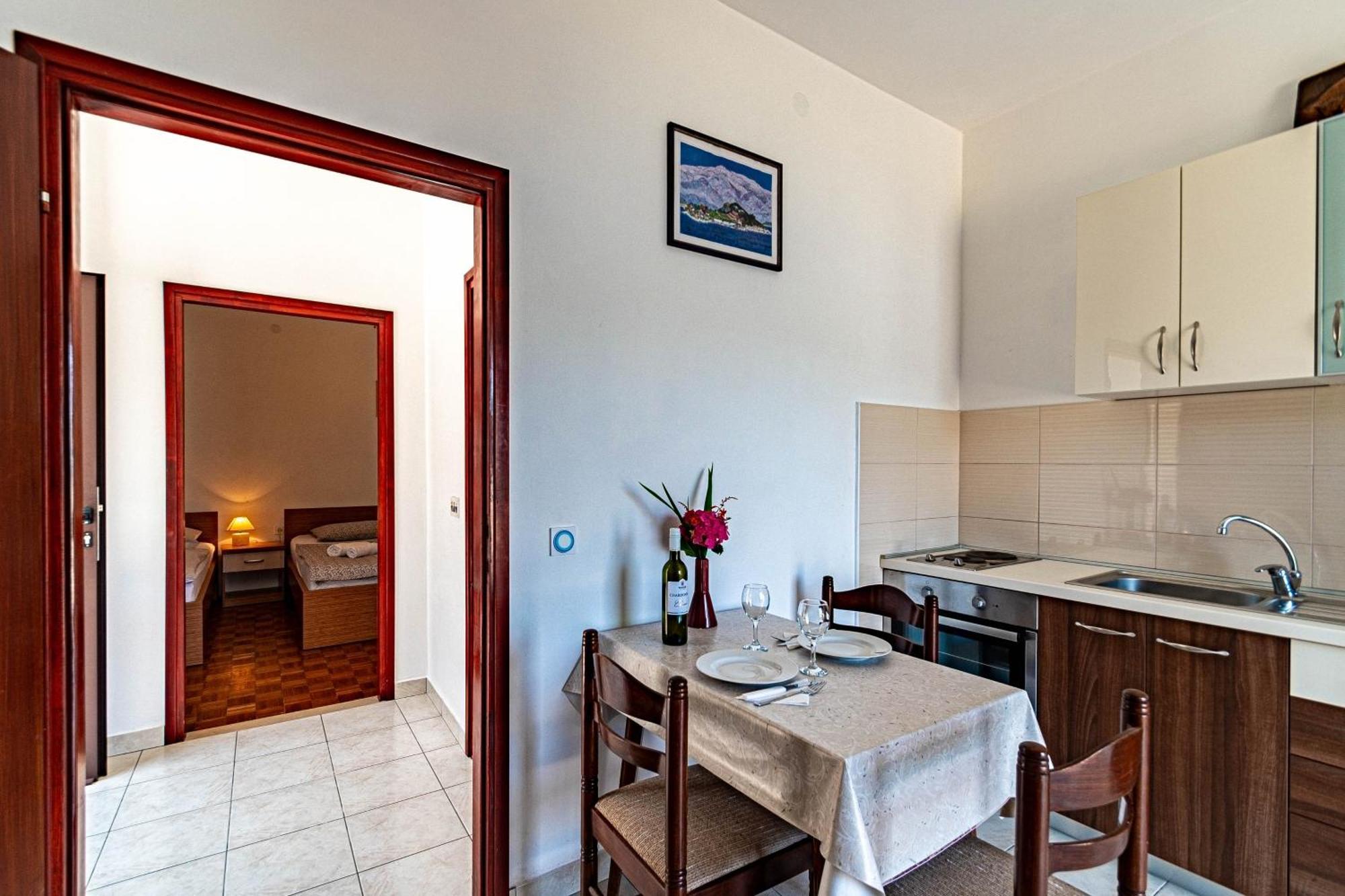 Apartments By The Sea Tri Zala, Korcula - 9237 Zrnovo ภายนอก รูปภาพ