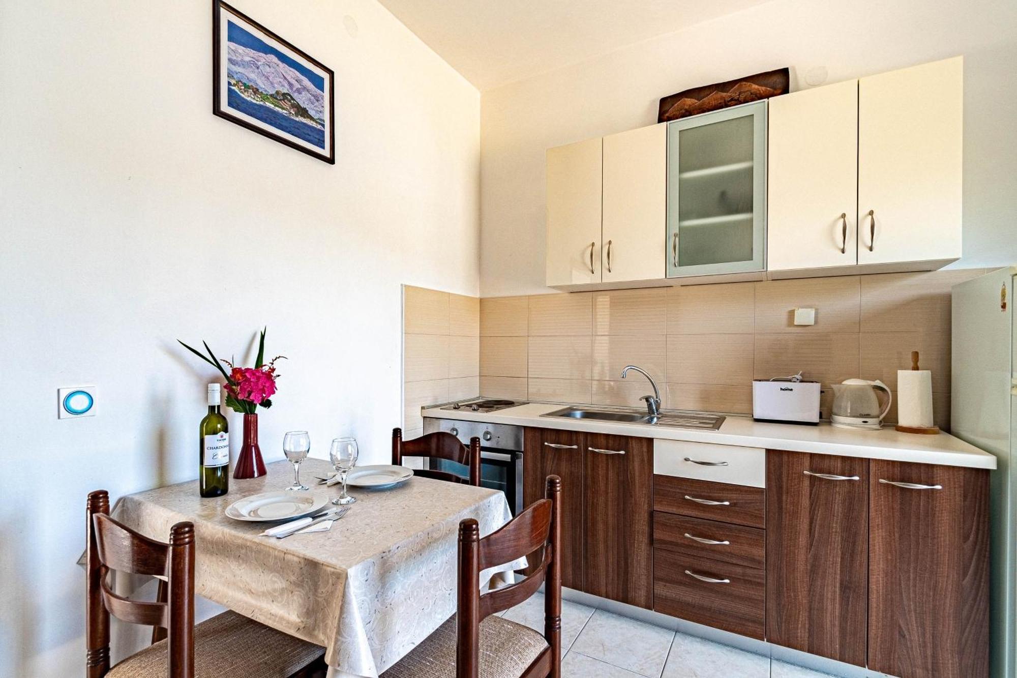 Apartments By The Sea Tri Zala, Korcula - 9237 Zrnovo ภายนอก รูปภาพ