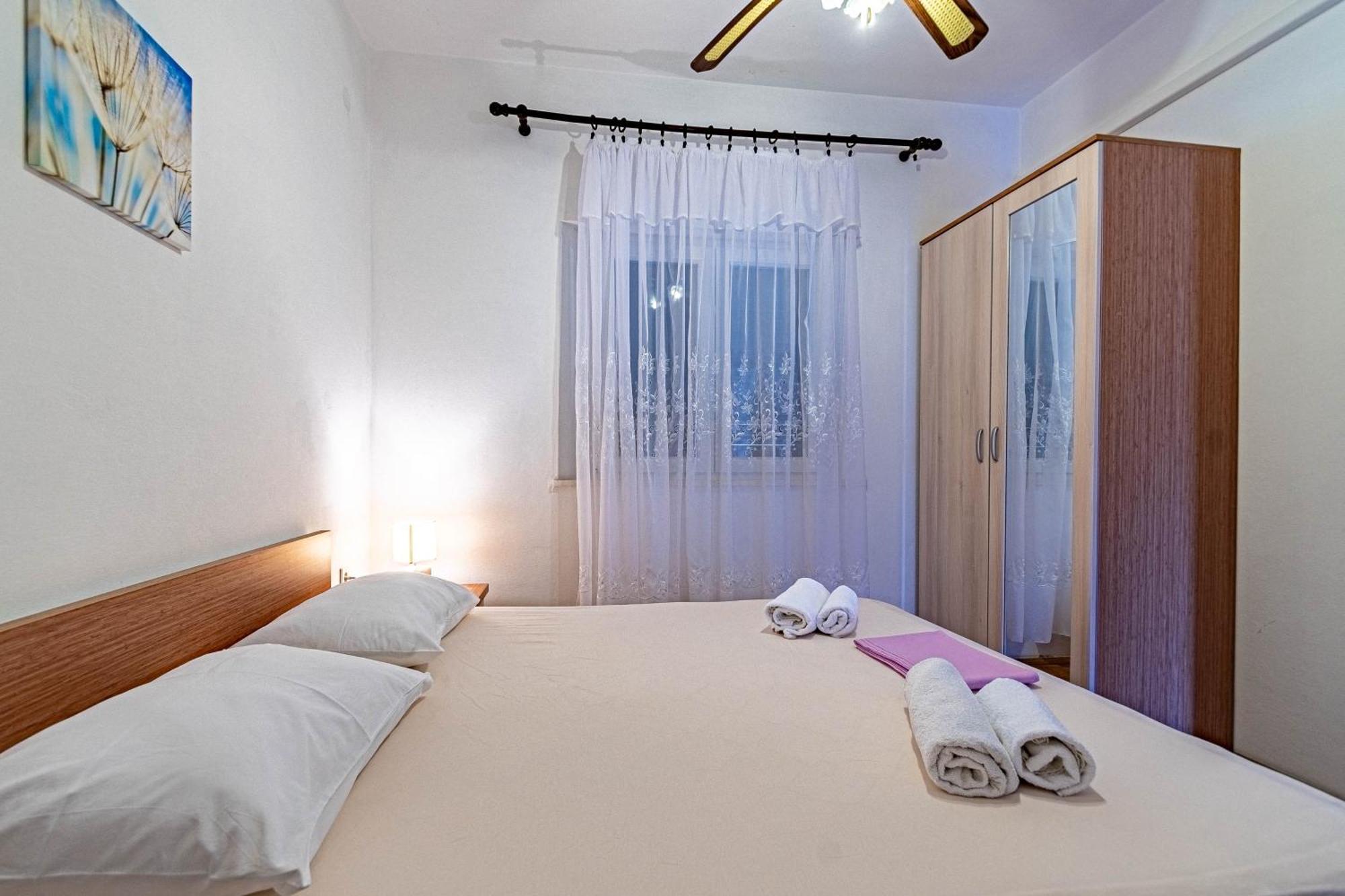 Apartments By The Sea Tri Zala, Korcula - 9237 Zrnovo ห้อง รูปภาพ