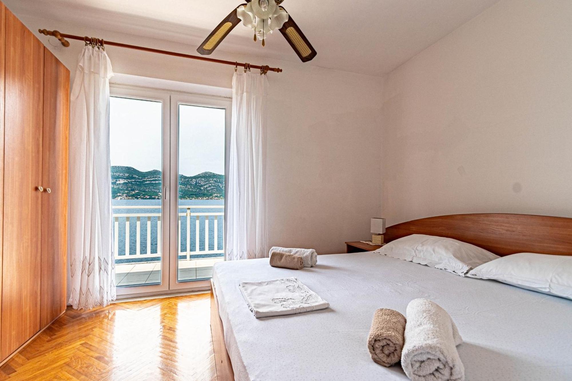 Apartments By The Sea Tri Zala, Korcula - 9237 Zrnovo ห้อง รูปภาพ